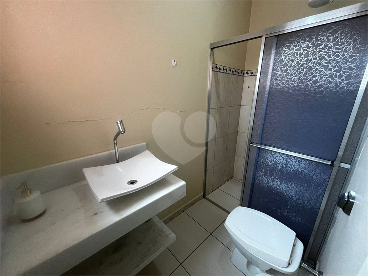 Casa à venda com 3 quartos, sendo 1 suíte, em Jardim Itália, Itapetininga, SP