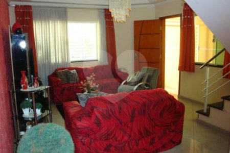 Sobrado à venda com 3 quartos, sendo 1 suíte, em Vila Santa Terezinha (zona Norte), São Paulo, SP