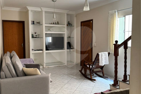 Casa à venda com 3 quartos, sendo 1 suíte, em Vila Constança, São Paulo, SP