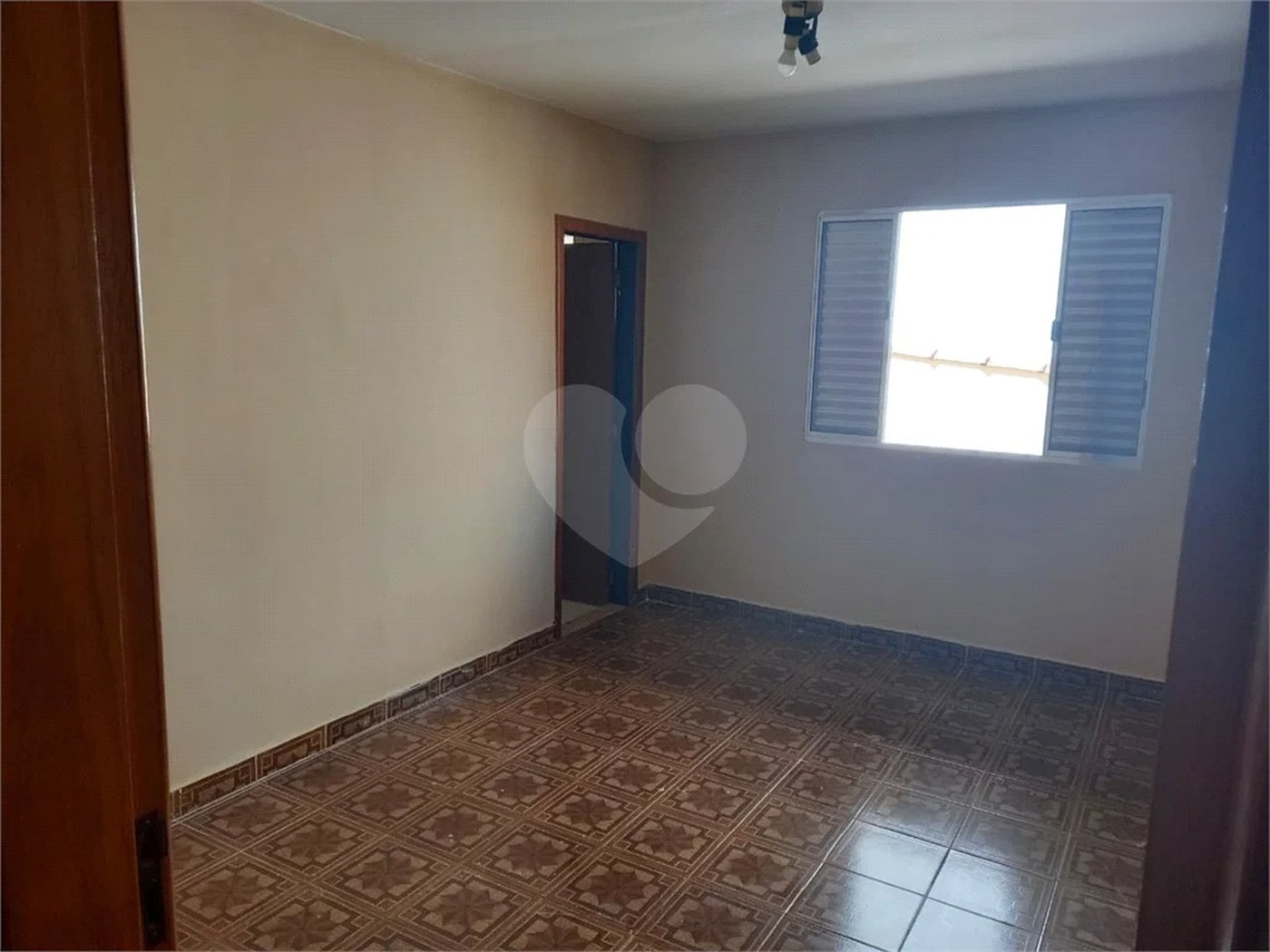 Casa com 147m² , 2 dormitórios , sendo 1 suíte , 2 vagas , à venda , no Parque das Nações , em Santo André.