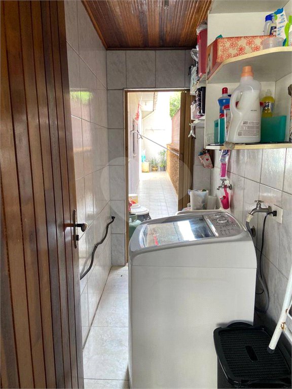 Casa à venda com 3 quartos, sendo 1 suíte, em Vila Acoreana, Poá, SP