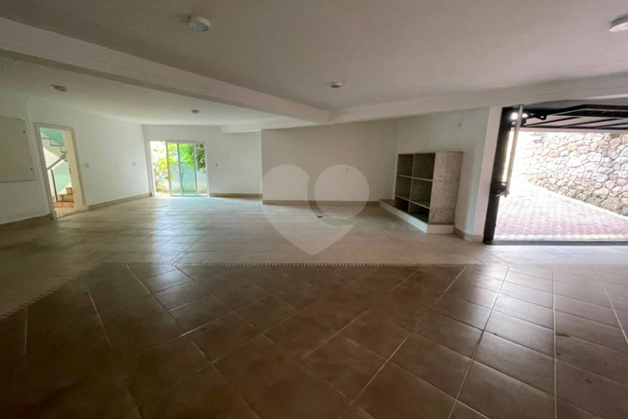 Casa à venda com 3 suítes no condomínio Quinta de Santo Antônio, São Paulo - SP