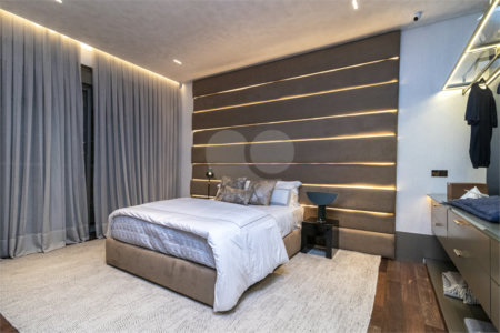Apartamento à venda com 4 suítes em Jardim Guedala, São Paulo, SP