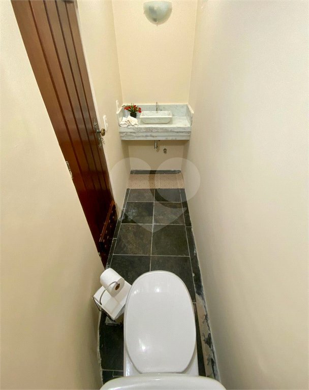 Casa à venda com 6 quartos, sendo 4 suítes,  em Maranduba, Ubatuba, SP