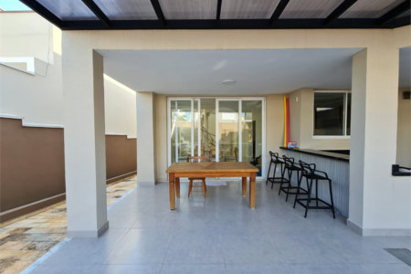 Casa à venda com 3 suítes no condomínio Geneve, Campinas - SP