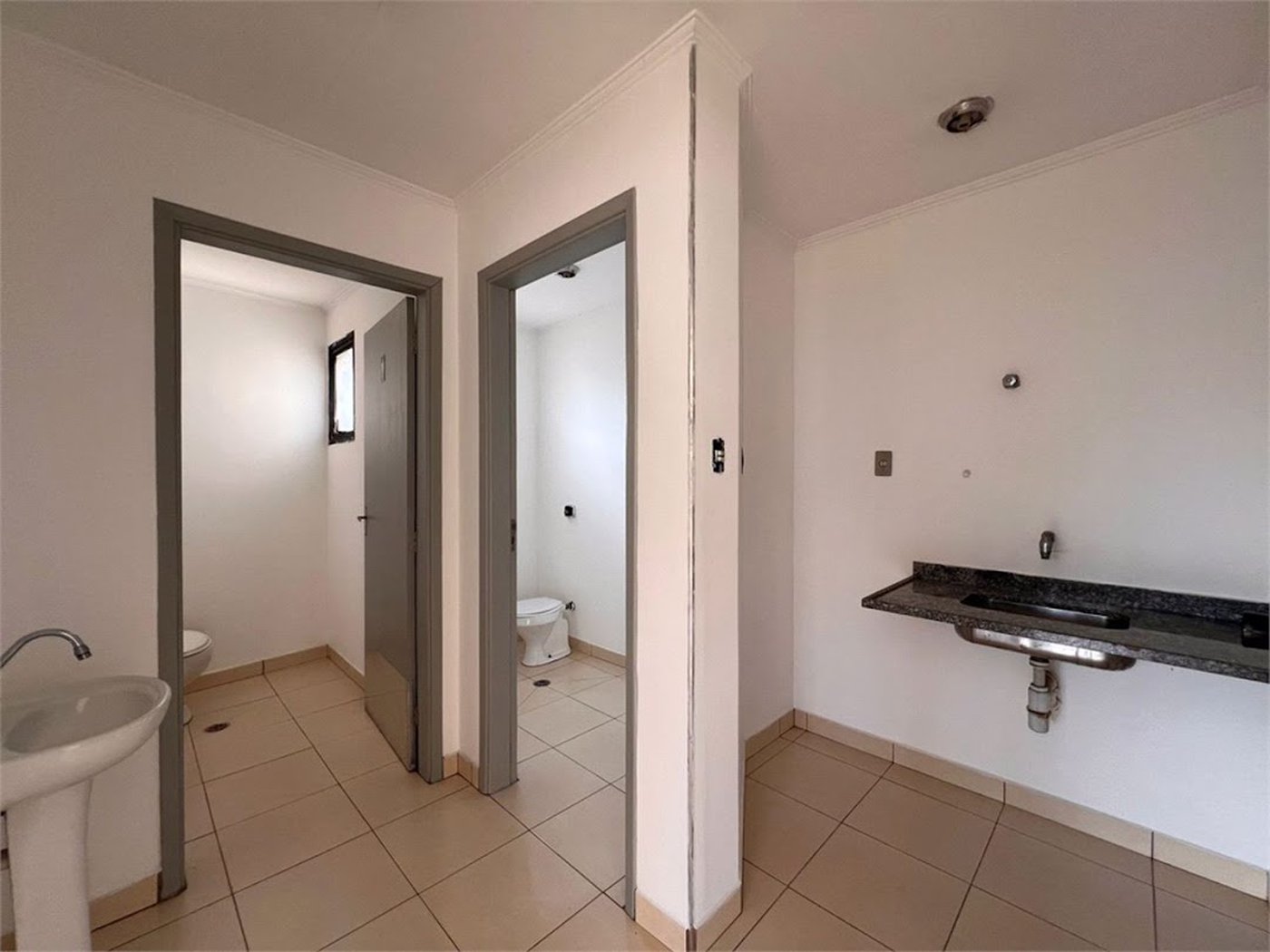 Sala Comercial para venda e locação, Centro, Santos - SA0054.