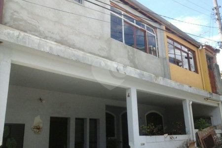 Casa de Vila à venda com 4 quartos, sendo 1 suíte, no condomínio Travessa Isadora,4, São Paulo - SP