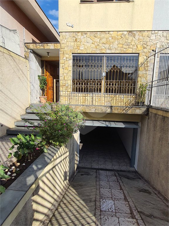 Sobrado à venda com 4 quartos, sendo 1 suíte, em Vila Pereira Barreto, São Paulo, SP