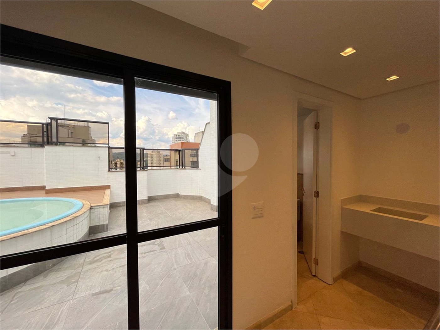Apartamento à venda com 3 suítes em Santana, São Paulo, SP