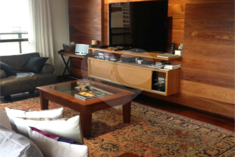 Apartamento à venda com 4 quartos, sendo 3 suítes, em Santana, São Paulo, SP