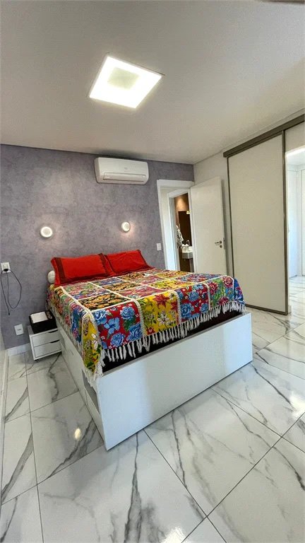 Apartamento à venda com 4 quartos, sendo 2 suítes,  em Pinheiros, São Paulo, SP