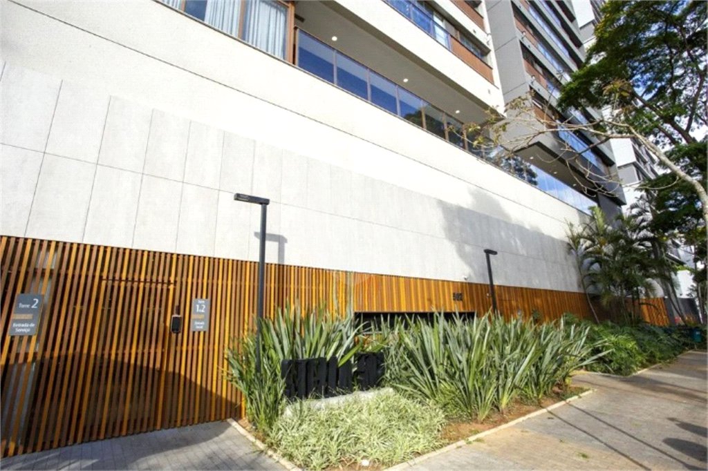 Apartamento à venda com 3 quartos, sendo 1 suíte, em Brooklin Novo, São Paulo, SP