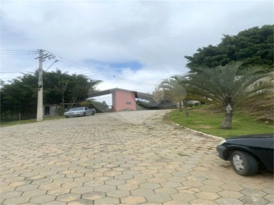 Terreno à venda no condomínio Águas de São Pedro, Mairiporã - SP