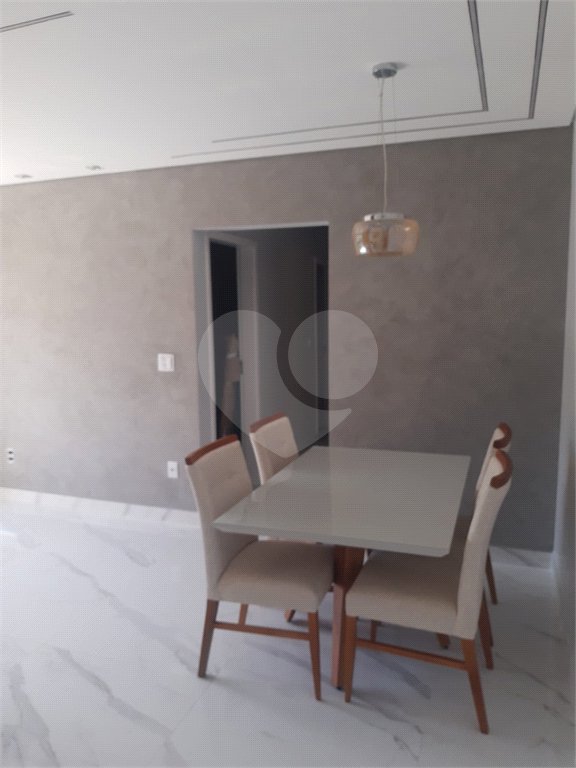 Apartamento à venda com 3 quartos, sendo 1 suíte, em Vila Domingues, Votorantim, SP