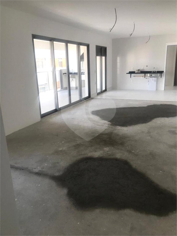 Apartamento à venda com 3 suítes em Paraíso, São Paulo, SP