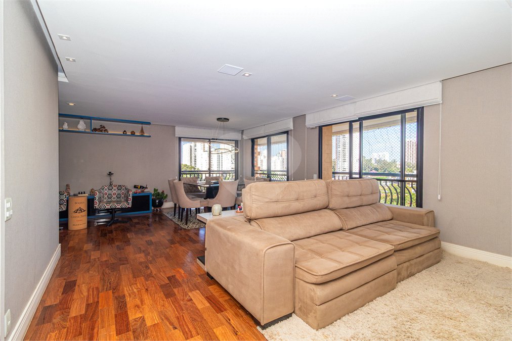 Apartamento à venda com 3 suítes em Alto da Boa Vista, São Paulo, SP