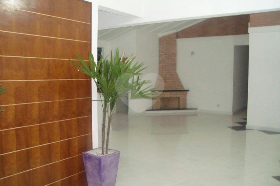 Casa à venda com 4 quartos, sendo 3 suítes, em Recreio Campo Verde, Ibiúna, SP