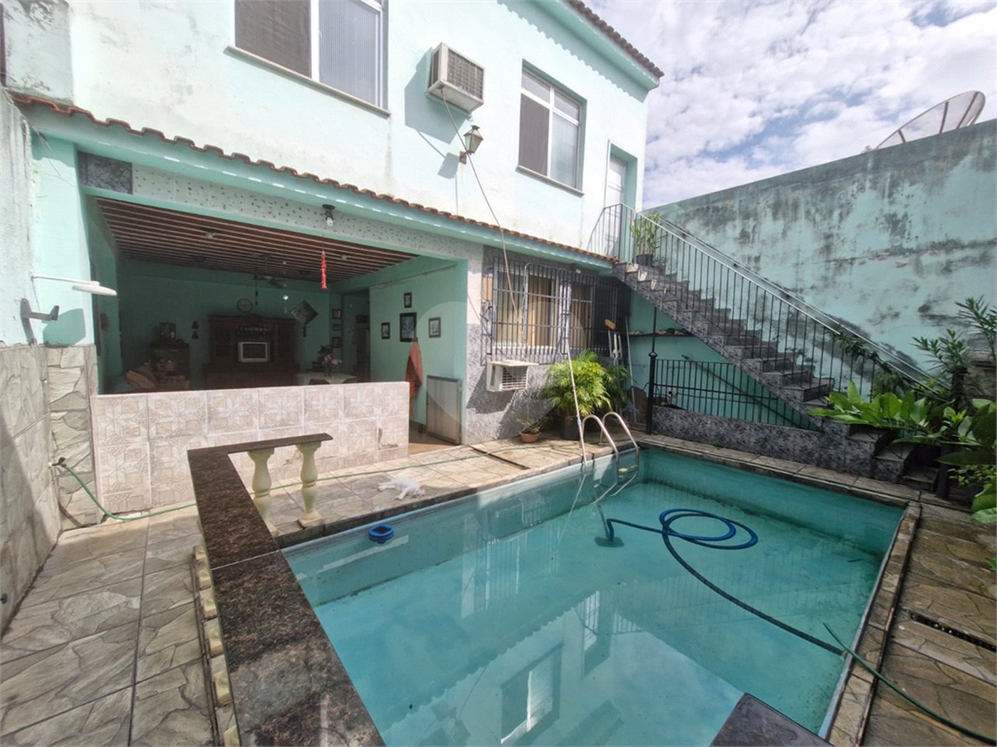 Casa à venda com 3 quartos em Colégio, Rio de Janeiro, RJ