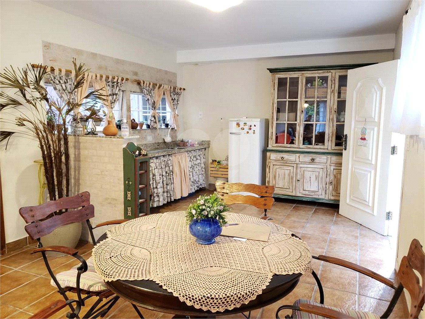 Casa à venda com 5 quartos, sendo 3 suítes, em Jardim da Saúde, São Paulo, SP