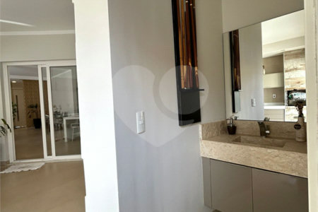 Casa à venda com 3 quartos, sendo 1 suíte, no condomínio Jardim das Acácias, Araraquara - SP