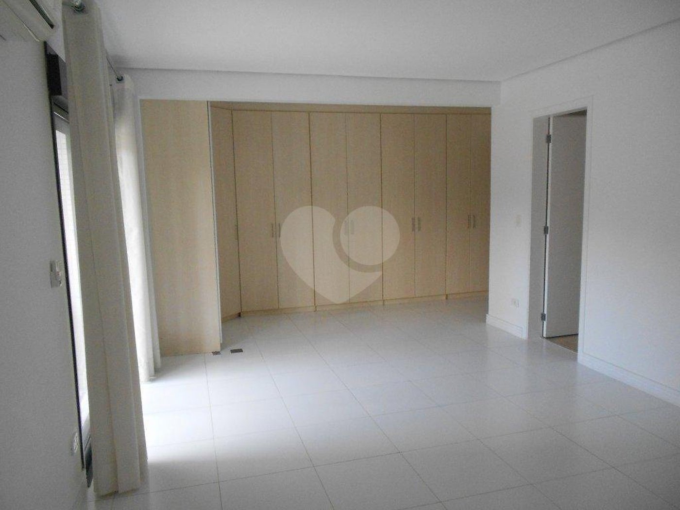 Apartamento para alugar com 4 suítes em Jardim Marajoara, São Paulo, SP