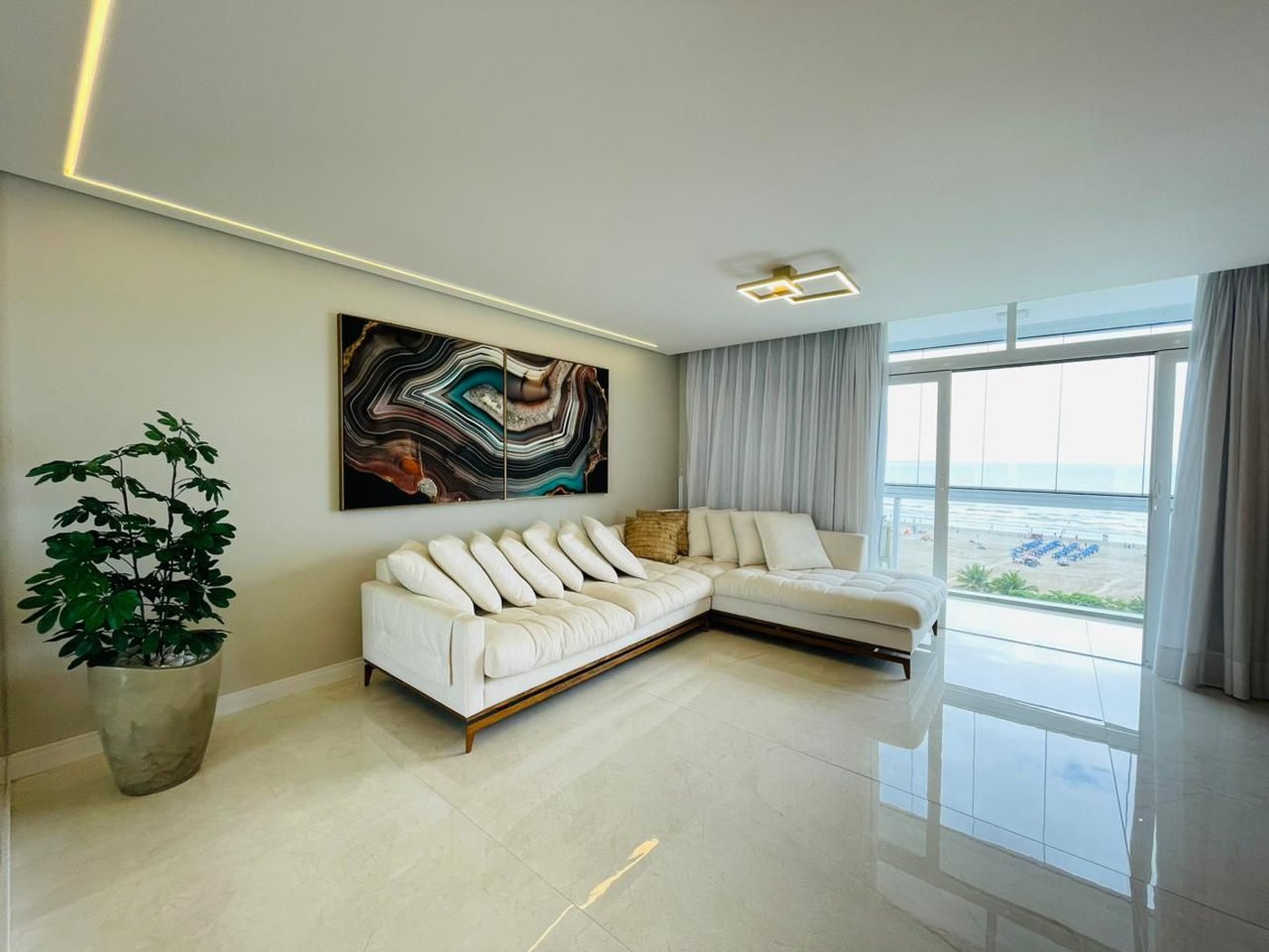 Apartamento com 3 dormitórios à venda, 127 m² por R$ 2.550.000,00 - Gonzaga - Santos/SP
