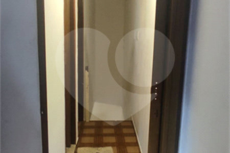 Sobrado à venda com 6 quartos, sendo 1 suíte, em Vila Acoreana, Poá, SP
