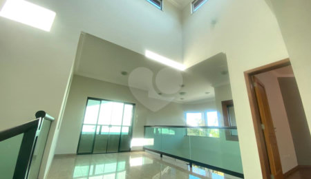 Casa à venda com 4 quartos, sendo 2 suítes,  no condomínio Bosque de Grevilea, Vinhedo - SP