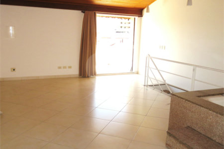 Sobrado à venda na Saúde -2/3 Quartos, 1/2 suítes, 2 Vagas na garagem - metrô Praça da Árvore