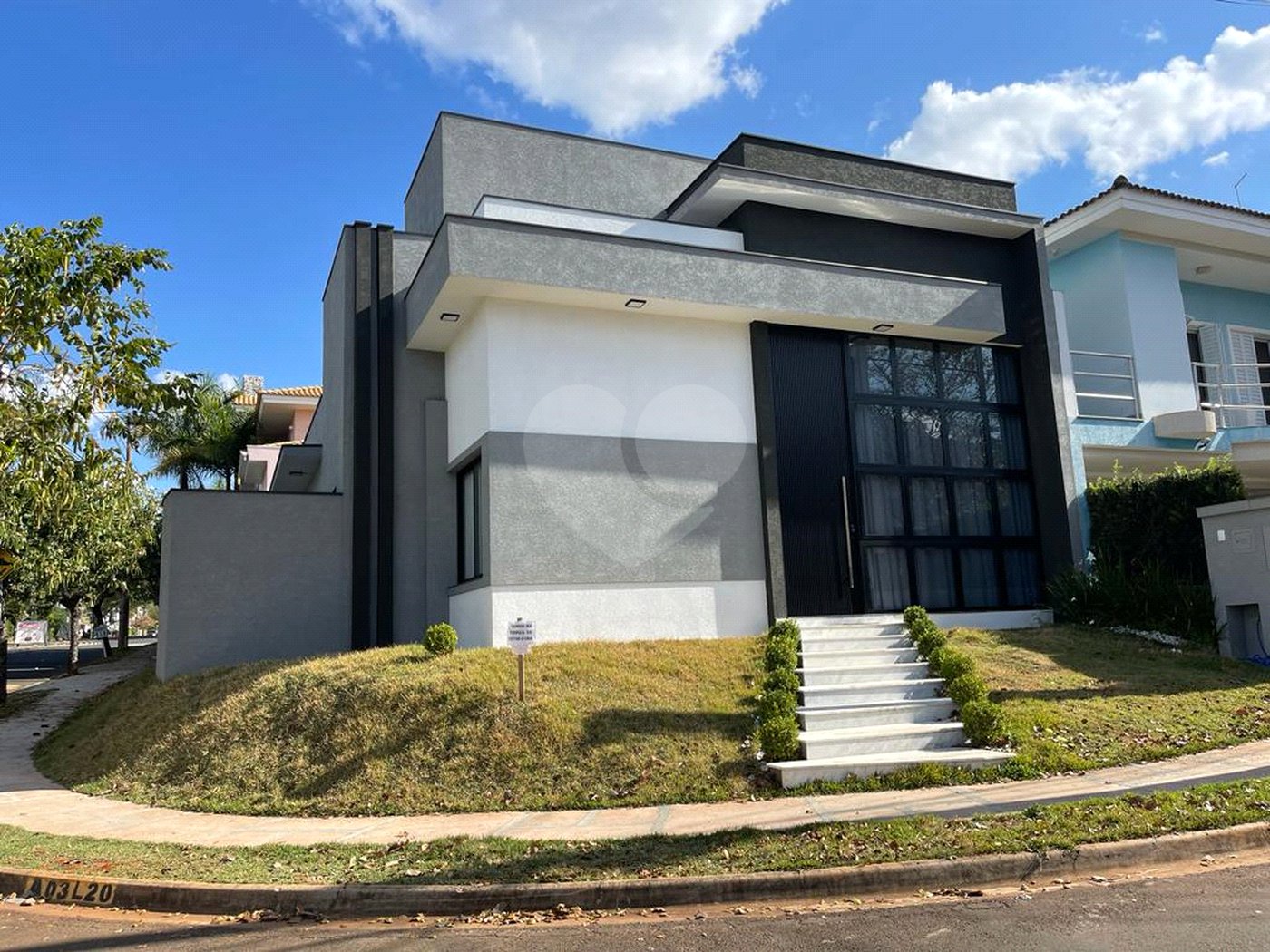 Casa à venda com 3 suítes no condomínio Villa dos Inglezes, Sorocaba - SP