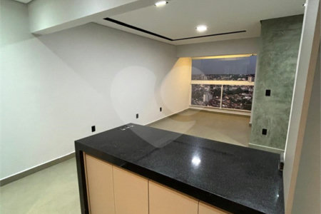 Apartamento à venda com 2 quartos, sendo 1 suíte,  em Vila Hortência, Sorocaba, SP