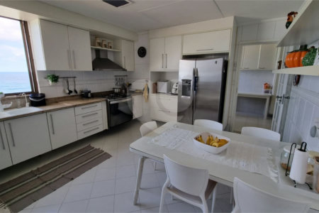 Apartamento à venda com 4 quartos, sendo 2 suítes, em Barra da Tijuca, Rio de Janeiro, RJ