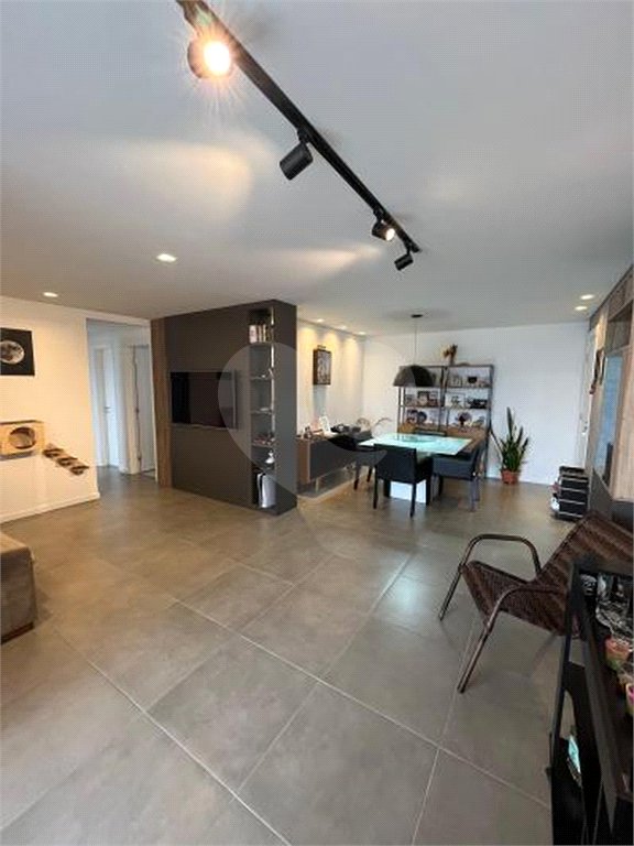 Apartamento à venda com 2 quartos, sendo 1 suíte, em Jardim Caboré, São Paulo, SP