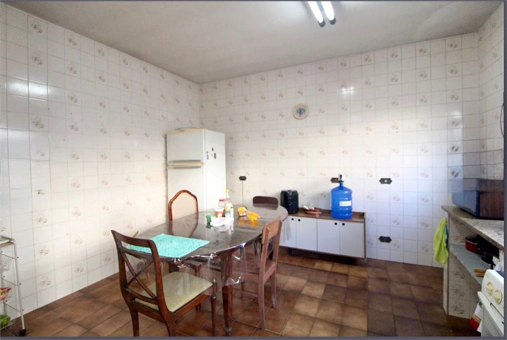 Casa à venda com 4 quartos, sendo 2 suítes, em Jardim Santa Helena, São Paulo, SP
