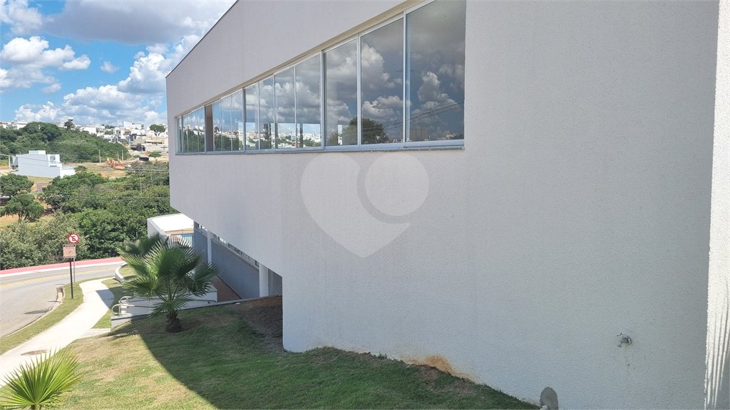 Casa à venda com 3 quartos, sendo 1 suíte, no condomínio Condomíno Helena Maria, Sorocaba - SP