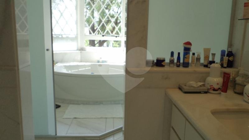 Casa à venda ou para alugar com 4 suítes no condomínio Residencial Parques das Magnólias, São Paulo - SP