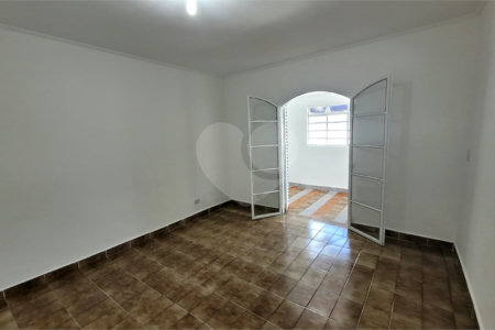Prédio à venda com 3 quartos em Vila Hamburguesa, São Paulo, SP