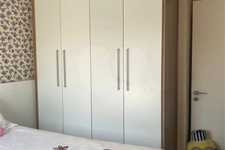 Casa à venda com 3 quartos, sendo 1 suíte,  no condomínio Vida Verde 1, Suzano - SP
