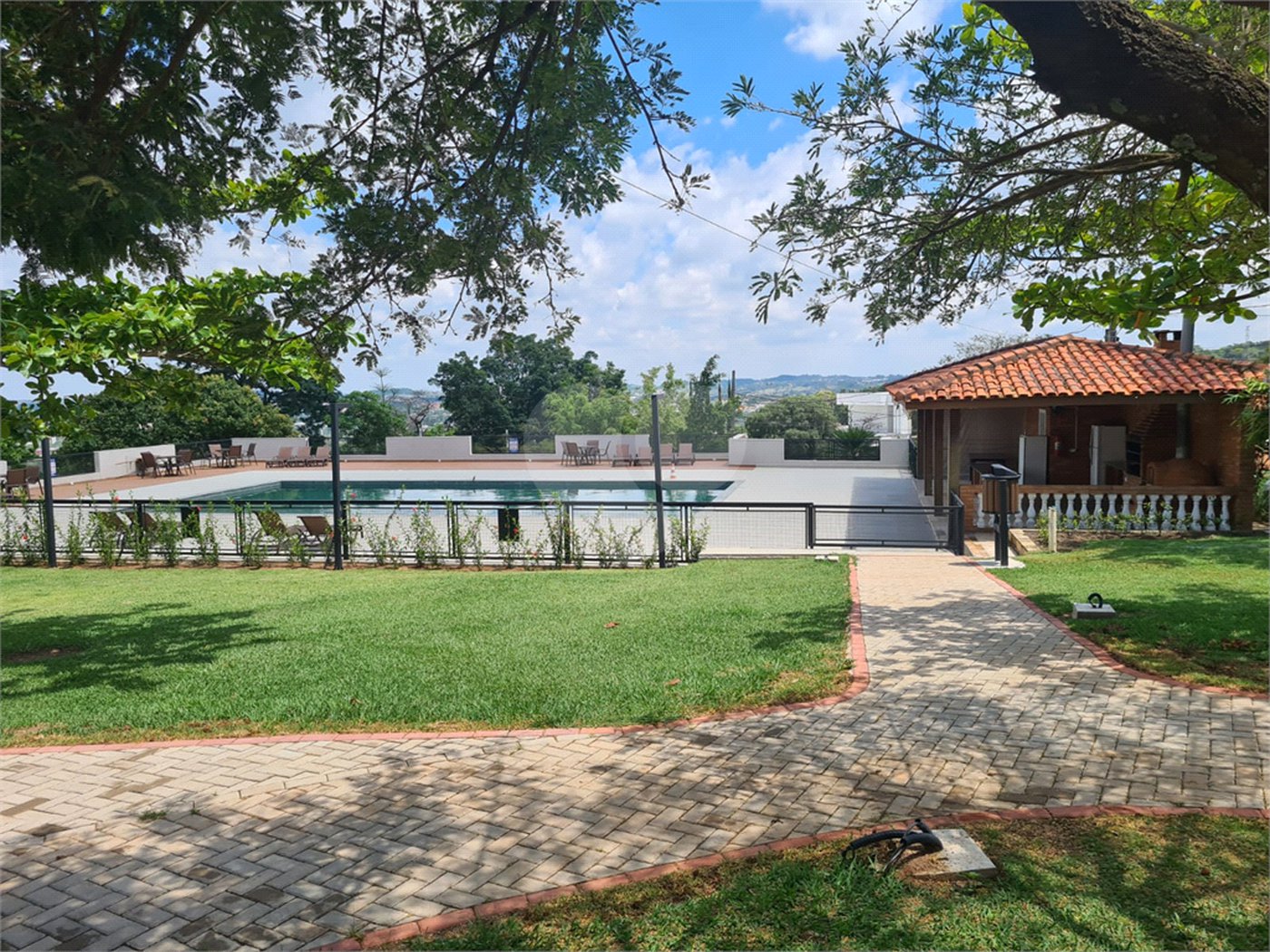 Casa à venda com 4 suítes no condomínio Alpes de Vinhedo, Vinhedo - SP