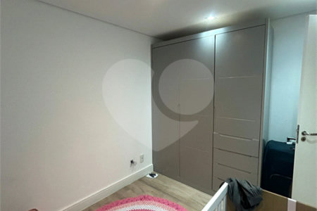 Apartamento à venda com 3 quartos, sendo 1 suíte, em Jardim Vazani, São Paulo, SP