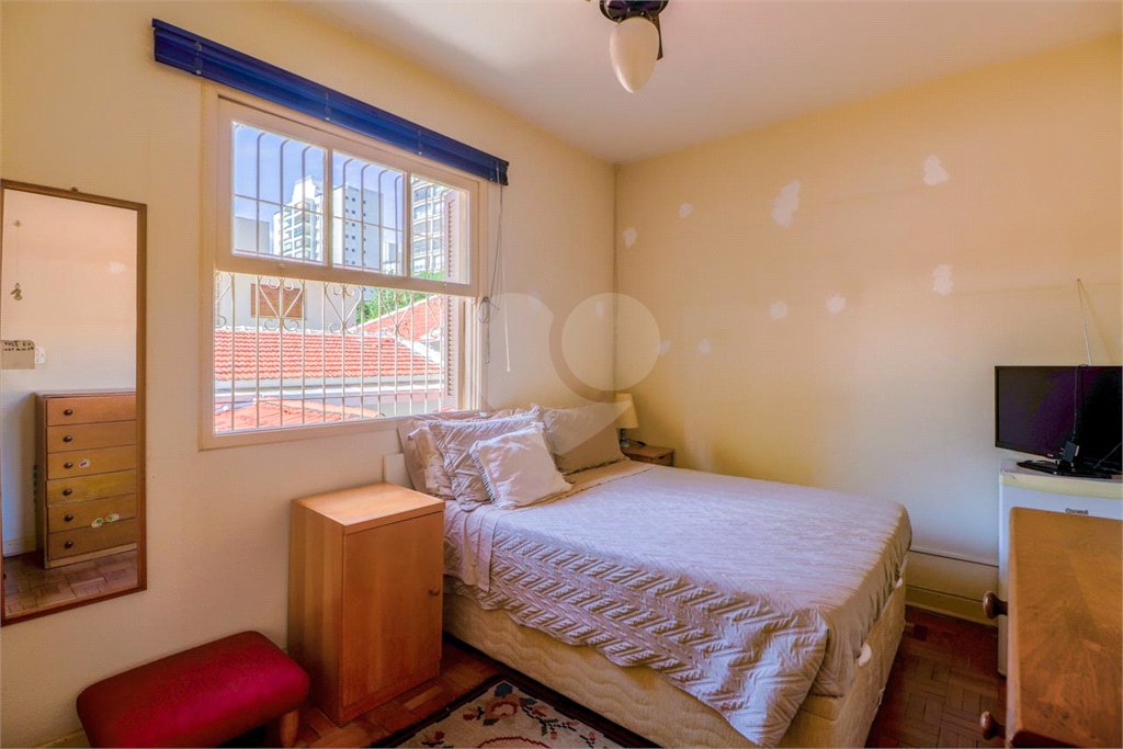 Casa à venda com 3 quartos em Indianópolis, São Paulo, SP