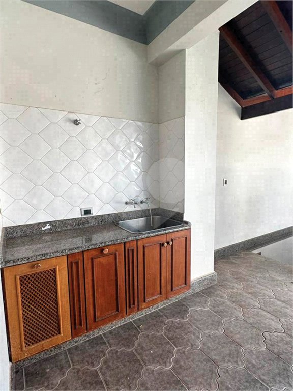 Casa à venda com 5 quartos, sendo 3 suítes, no condomínio Village Terras de Indaiá, Indaiatuba - SP