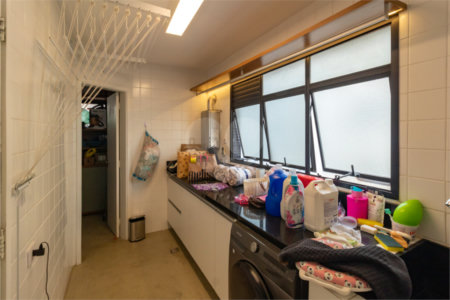 Apartamento à venda com 3 quartos, sendo 1 suíte, em Moema, São Paulo, SP