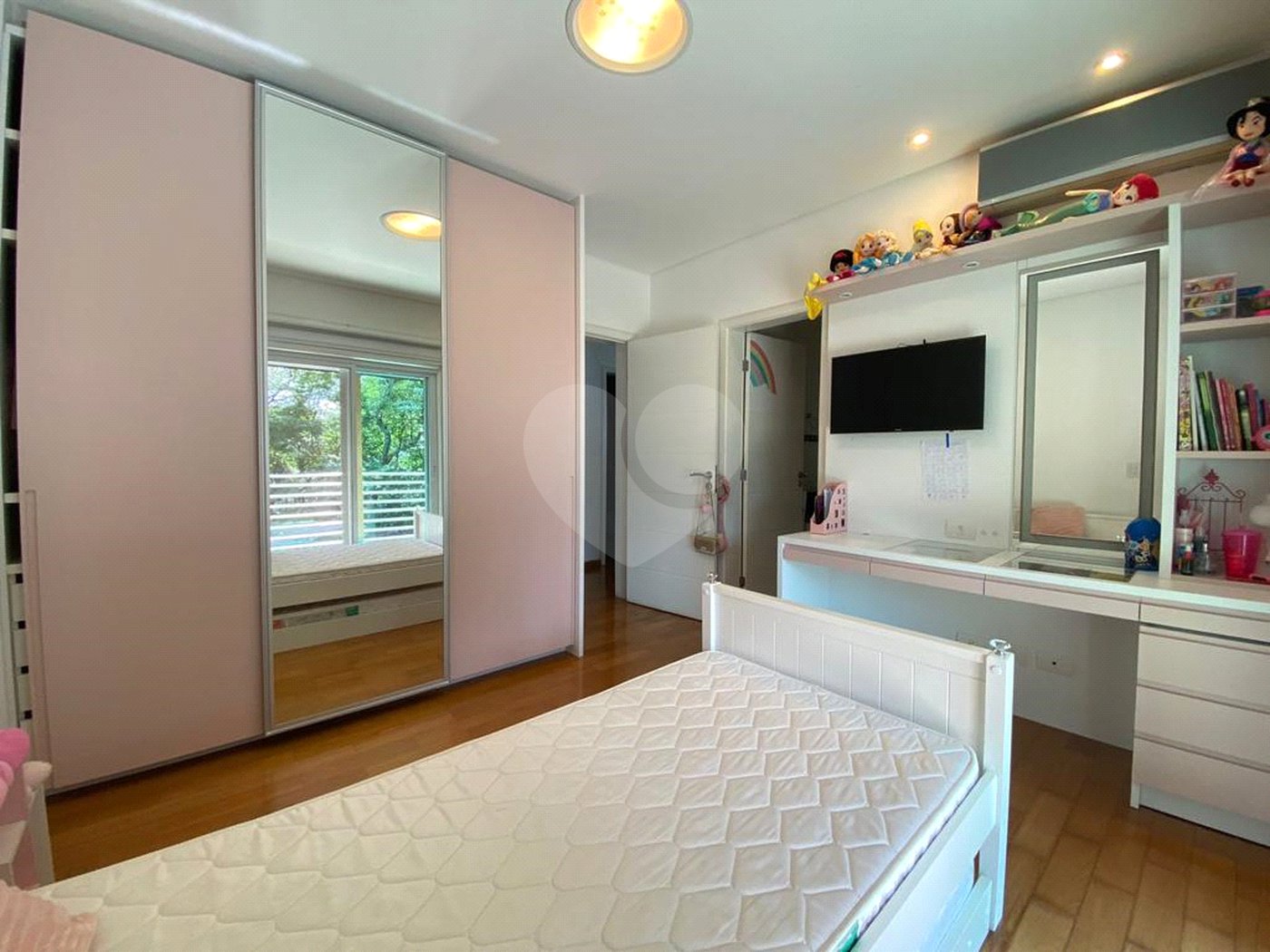 Casa à venda com 3 suítes no condomínio Parque Itatiaia, Mairiporã - SP