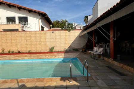 Sobrado à venda com 3 quartos, sendo 2 suítes,  em Alto Ipiranga, Mogi das Cruzes, SP