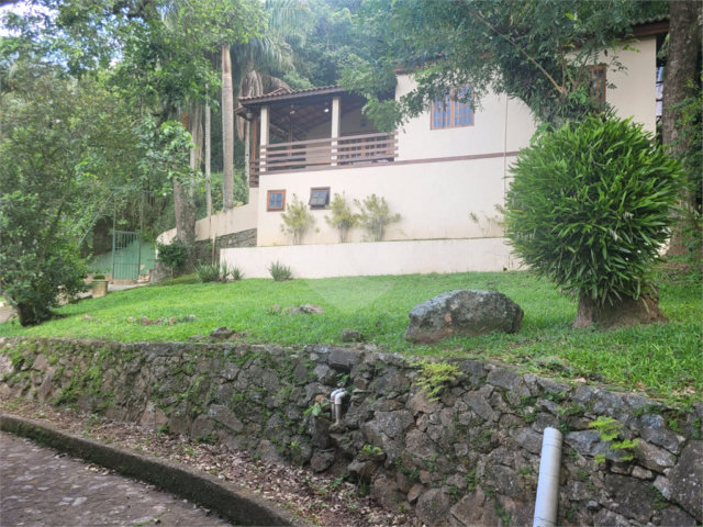 Sítio à venda com 6 quartos, sendo 3 suítes,  em Serra da Cantareira, Mairiporã, SP