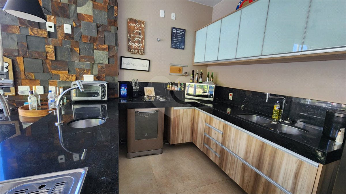 Casa à venda ou para alugar com 5 suítes no condomínio Residencial Jardim Primavera, Louveira - SP