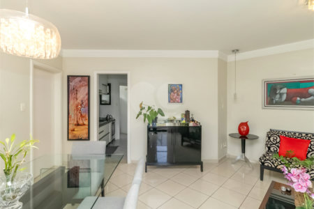 Apartamento à venda com 3 quartos, sendo 1 suíte,  em Vila Clementino, São Paulo, SP