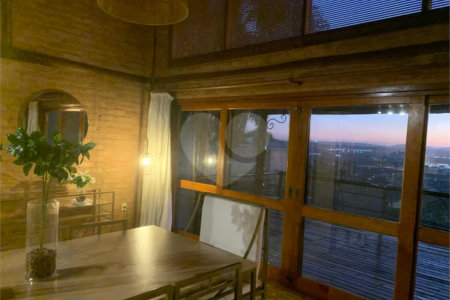 Casa para alugar com 3 quartos, sendo 2 suítes, no condomínio Alpes de Vinhedo, Vinhedo - SP
