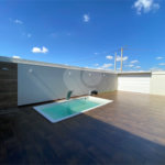Casa térrea com piscina para venda no Residencial Arcoville